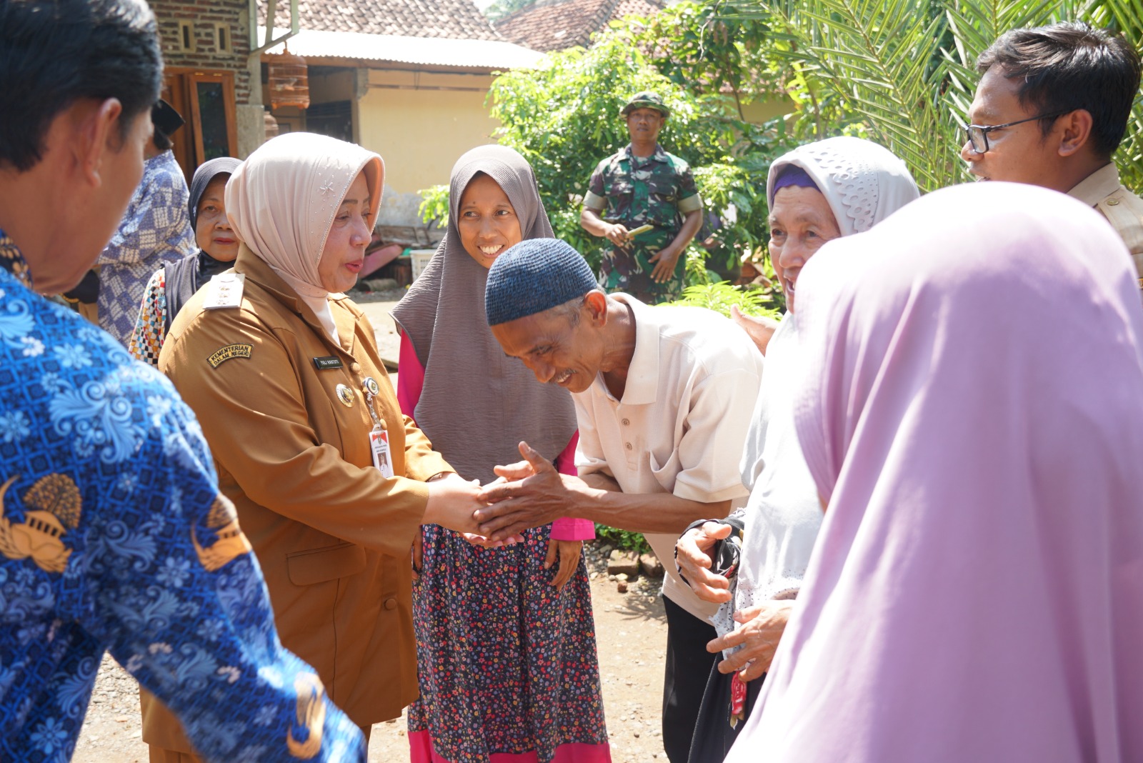 Bupati Purworejo Tinjau Lokasi Rumah Kebakaran di Kemiri