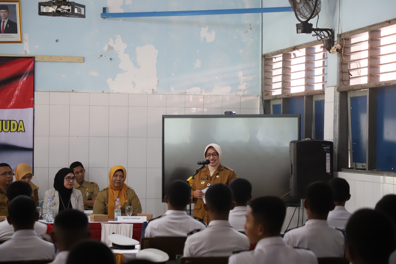 Bupati Purworejo Buka Sosialisasi Pendidikan Politik Bagi Generasi Muda di SMKN 4 Purworejo