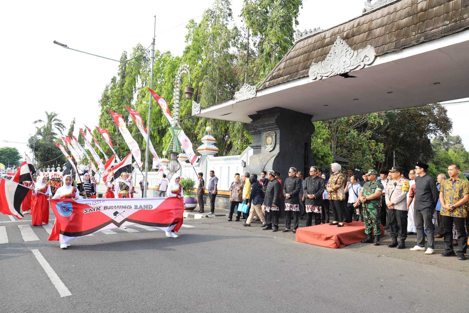 Lepas Kirab Pemilu, Plt Bupati Purworejo himbau Masyarakat Gunakan Hak Pilihnya